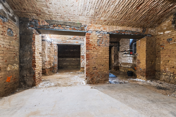 NEBYTOVÝ PROSTOR SEIFERTOVA - Pronájem obchodních prostor 90 m², Praha 3 - Žižkov