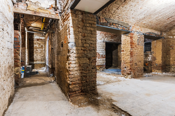 NEBYTOVÝ PROSTOR SEIFERTOVA - Pronájem obchodních prostor 90 m², Praha 3 - Žižkov