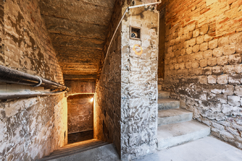 NEBYTOVÝ PROSTOR SEIFERTOVA - Pronájem obchodních prostor 90 m², Praha 3 - Žižkov