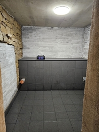 NEBYTOVÝ PROSTOR SEIFERTOVA - Pronájem obchodních prostor, Praha 3 - Žižkov