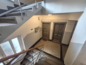 Prodej bytu 2+kk v osobním vlastnictví 55 m², Praha 3 - Žižkov