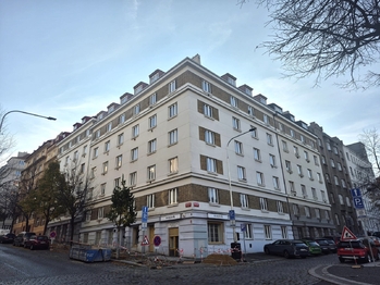 Prodej bytu 2+kk v osobním vlastnictví 55 m², Praha 3 - Žižkov