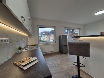 pokoj 1 - Pronájem bytu 2+kk v osobním vlastnictví 51 m², Kladno