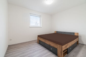 Pronájem bytu 2+kk v osobním vlastnictví 51 m², Vochov