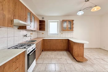 kuchyně - Prodej bytu 3+1 v družstevním vlastnictví 77 m², Dušníky