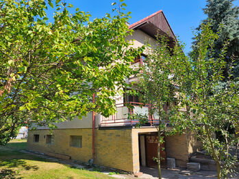 Prodej domu 230 m², Městec Králové