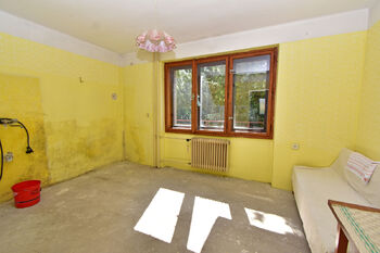 Kuchyně v 1. NP. - Prodej domu 230 m², Městec Králové