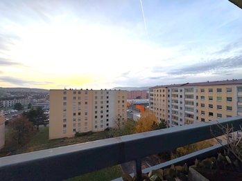 Výhled z oken - Prodej bytu 4+1 v družstevním vlastnictví 92 m², Teplice