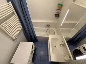 Koupelna - Pronájem bytu 2+kk v osobním vlastnictví 70 m², Praha 4 - Michle