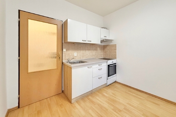 Pronájem bytu 1+1 v osobním vlastnictví 30 m², Praha 4 - Krč