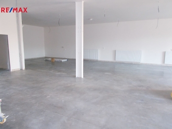 Pronájem obchodních prostor 200 m², Slavkov u Brna