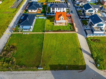 Prodej pozemku 791 m², Větrušice