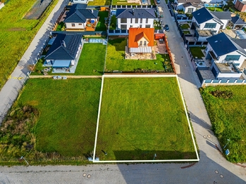 Prodej pozemku 791 m², Větrušice