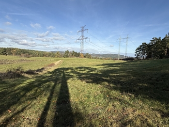 Prodej pozemku 16453 m², Nečín