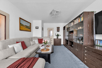 Prodej bytu 3+1 v osobním vlastnictví 80 m², Praha 9 - Vinoř