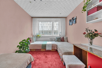 Prodej bytu 3+1 v osobním vlastnictví 80 m², Praha 9 - Vinoř