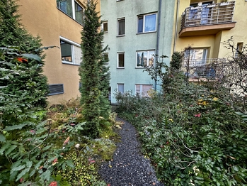 Pronájem obchodních prostor 14 m², Praha 5 - Košíře