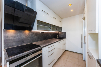 Prodej bytu 3+kk v osobním vlastnictví 54 m², Praha 8 - Bohnice