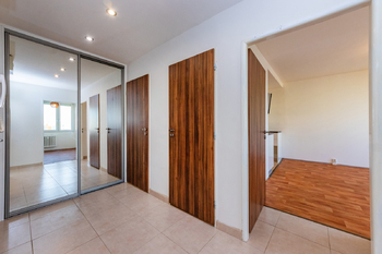 Prodej bytu 3+kk v osobním vlastnictví 54 m², Praha 8 - Bohnice