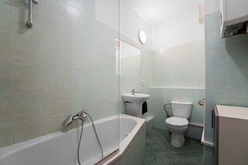 Prodej bytu 2+kk v osobním vlastnictví 66 m², Praha 5 - Hlubočepy