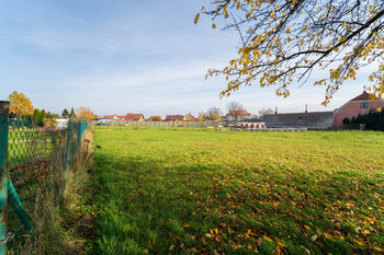 Prodej pozemku 1072 m², Všechlapy
