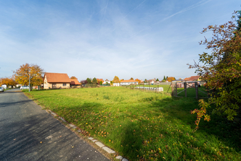 Prodej pozemku 1072 m², Všechlapy