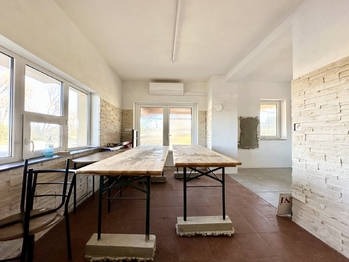 Prodej obchodních prostor 150 m², Jindřichův Hradec