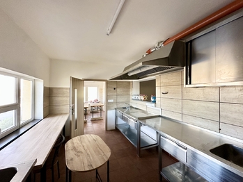 Prodej obchodních prostor 150 m², Jindřichův Hradec