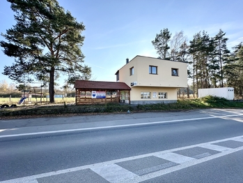 Prodej obchodních prostor 150 m², Jindřichův Hradec