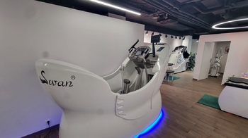 Pronájem obchodních prostor 165 m², Praha 8 - Karlín