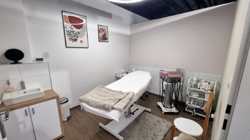 Pronájem obchodních prostor 165 m², Praha 8 - Karlín