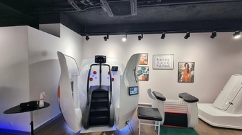 Pronájem obchodních prostor 165 m², Praha 8 - Karlín