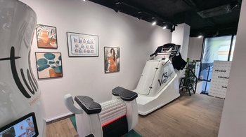 Pronájem obchodních prostor 165 m², Praha 8 - Karlín