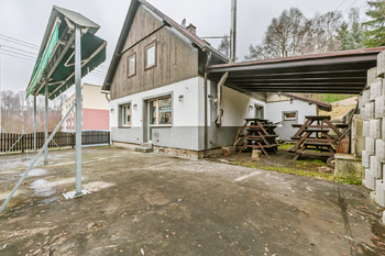 Terasa - Prodej domu 180 m², Desná