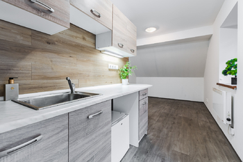 Garsoniéra - Prodej domu 180 m², Desná