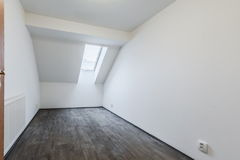 1.pokoj - Prodej domu 180 m², Desná