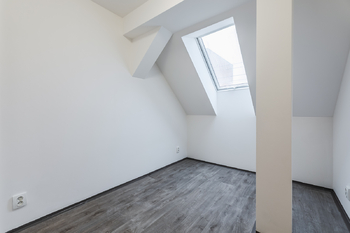 2.pokoj - Prodej domu 180 m², Desná