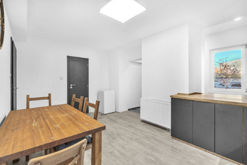 Pronájem bytu 2+1 v osobním vlastnictví 61 m², Hradec Králové