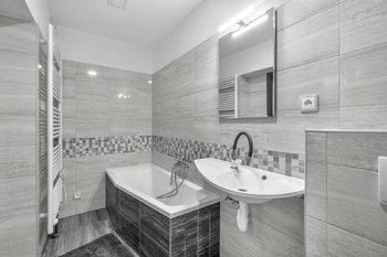 Pronájem bytu 2+1 v osobním vlastnictví 61 m², Hradec Králové