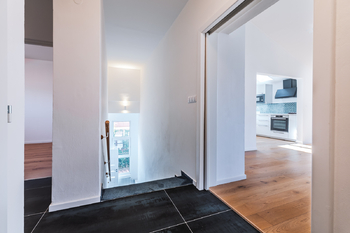 Chodba - Pronájem bytu 3+kk v osobním vlastnictví 188 m², Praha 9 - Satalice