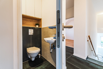 Samostatná toaleta - Pronájem bytu 3+kk v osobním vlastnictví 188 m², Praha 9 - Satalice