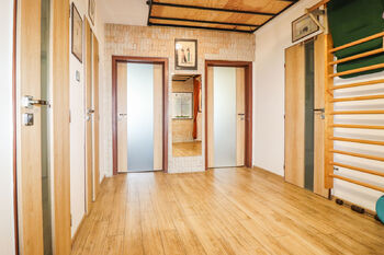 Prodej bytu 3+1 v osobním vlastnictví 76 m², Praha 4 - Chodov