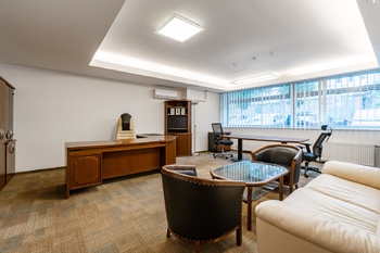 Pronájem kancelářských prostor 103 m², Praha 5 - Smíchov