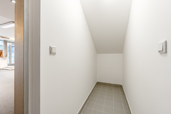 Pronájem kancelářských prostor 103 m², Praha 5 - Smíchov