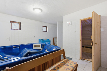 Prodej ubytovacího zařízení 795 m², Nová Role