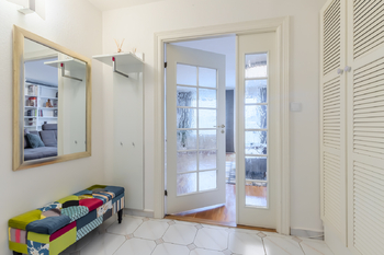 Prodej bytu 3+1 v osobním vlastnictví 136 m², Praha 5 - Hlubočepy