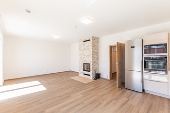 Pronájem domu 107 m², Praha 9 - Hostavice