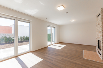 Pronájem domu 107 m², Praha 9 - Hostavice