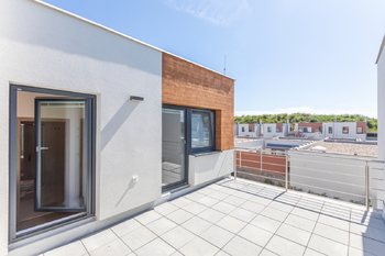 Pronájem domu 107 m², Praha 9 - Hostavice