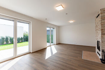 Pronájem domu 107 m², Praha 9 - Hostavice